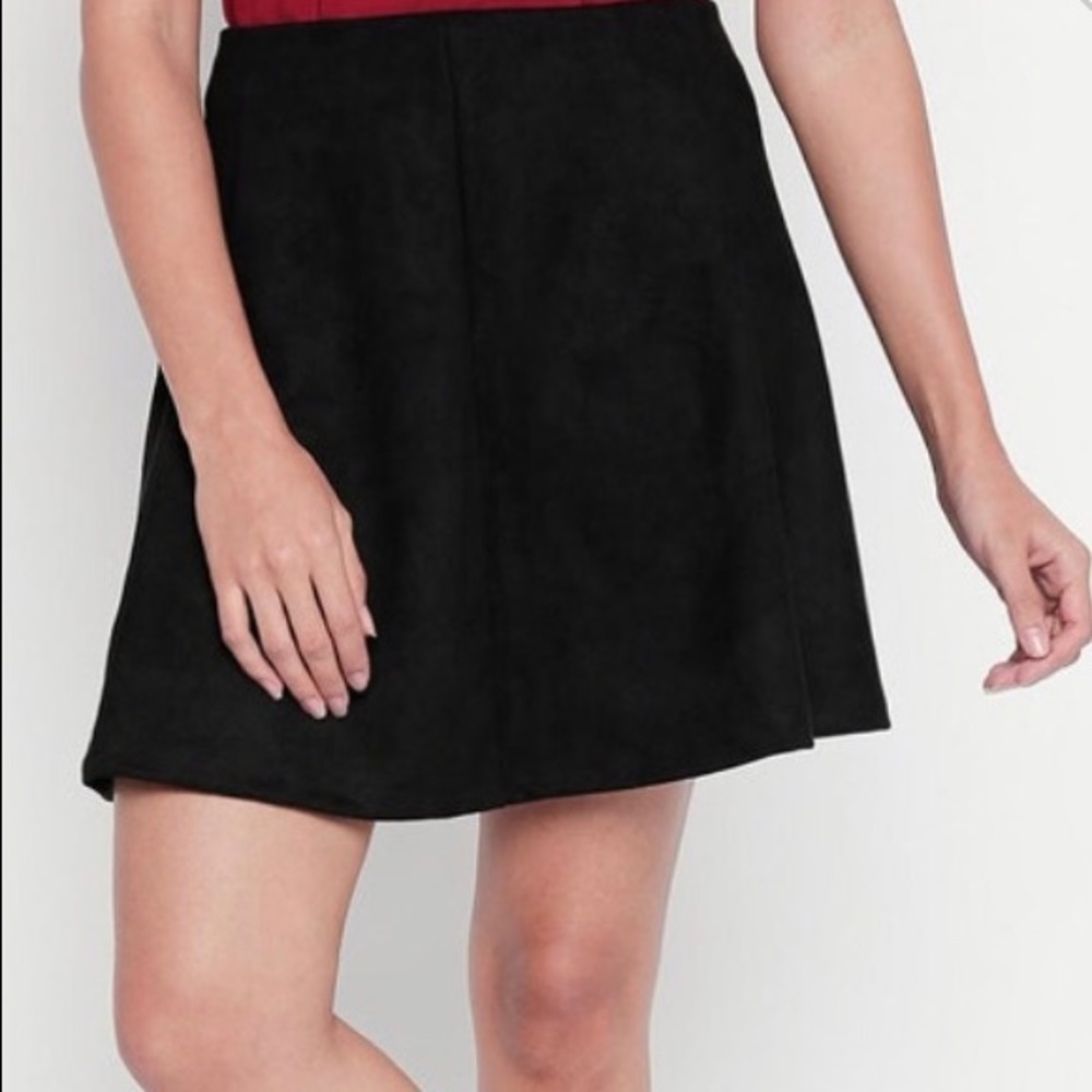 Black skirt